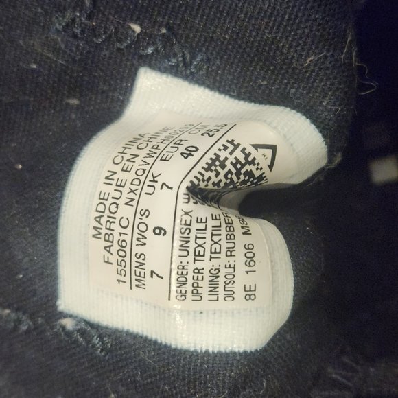 Rare graffiti Converse size 7 men 9 women - Picture 4 of 4